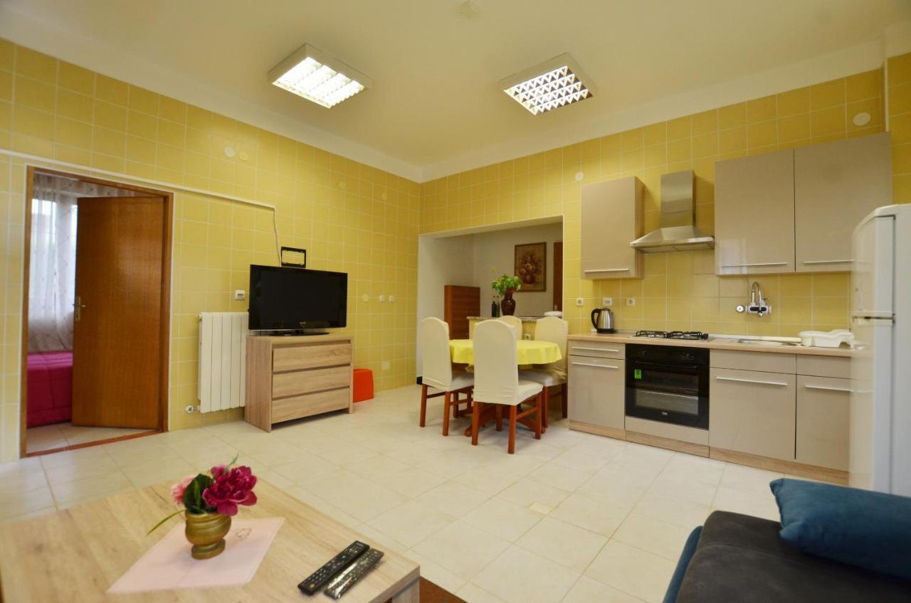 Zminj Apartments エクステリア 写真