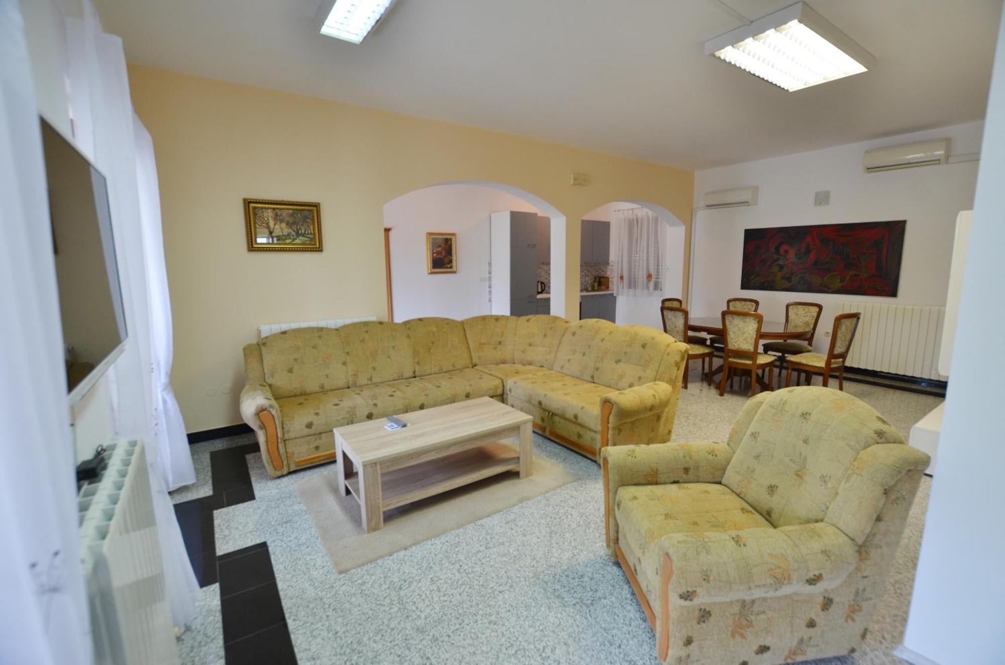 Zminj Apartments 部屋 写真
